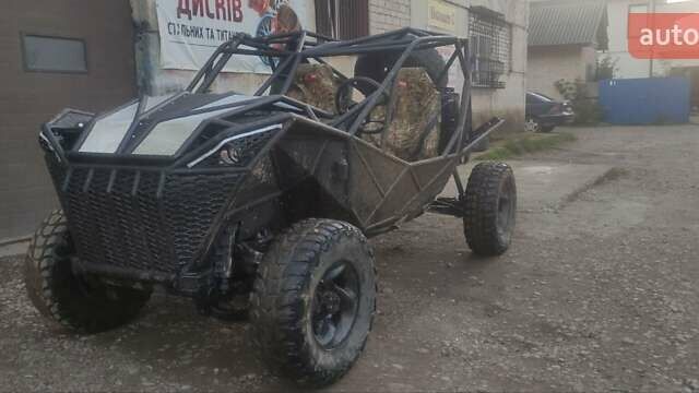 Черный Хендай Галлопер, объемом двигателя 2.5 л и пробегом 50 тыс. км за 11000 $, фото 5 на Automoto.ua