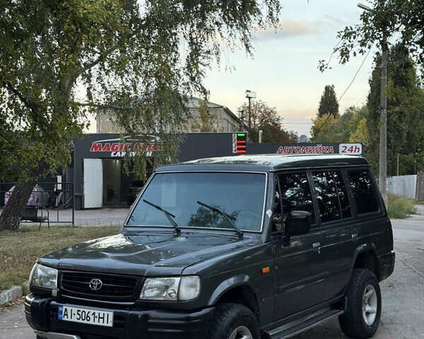 Серый Хендай Галлопер, объемом двигателя 3 л и пробегом 200 тыс. км за 3950 $, фото 28 на Automoto.ua