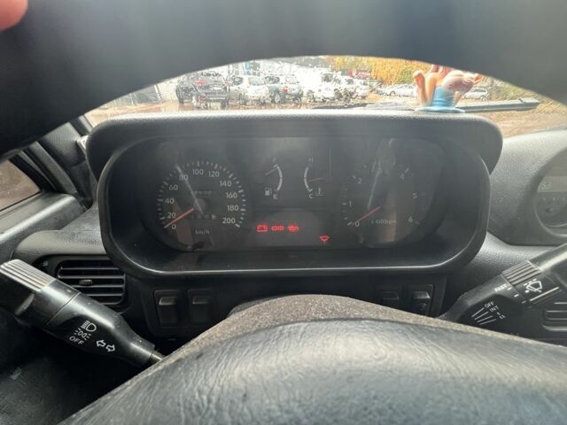 Серый Хендай Галлопер, объемом двигателя 2.5 л и пробегом 221 тыс. км за 3600 $, фото 6 на Automoto.ua