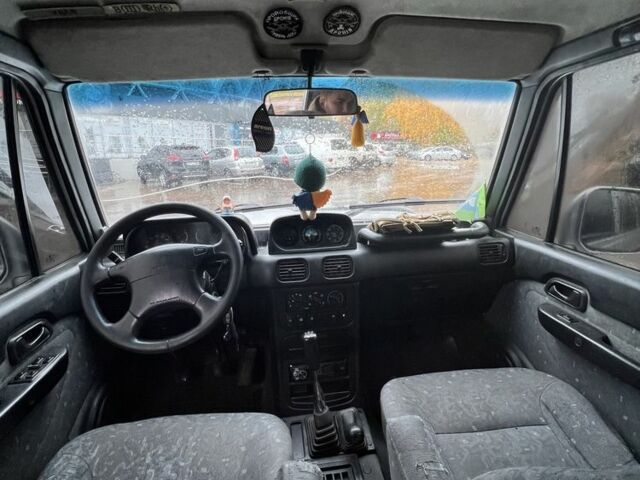 Серый Хендай Галлопер, объемом двигателя 2.5 л и пробегом 221 тыс. км за 3600 $, фото 7 на Automoto.ua