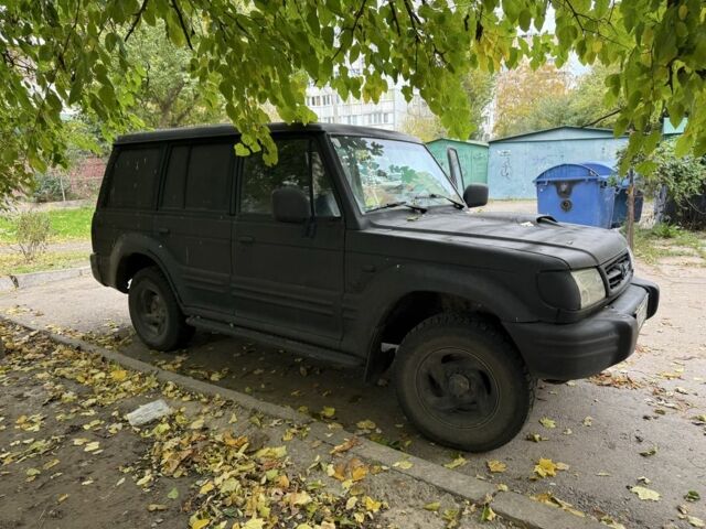 Синій Хендай Галлопер, об'ємом двигуна 2.5 л та пробігом 450 тис. км за 2300 $, фото 1 на Automoto.ua