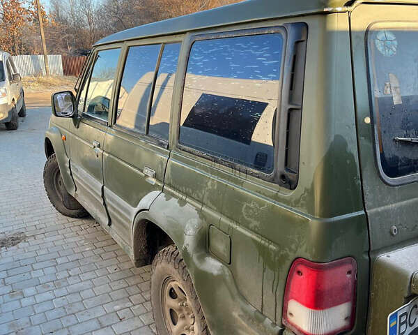 Зеленый Хендай Галлопер, объемом двигателя 2.48 л и пробегом 225 тыс. км за 4000 $, фото 4 на Automoto.ua