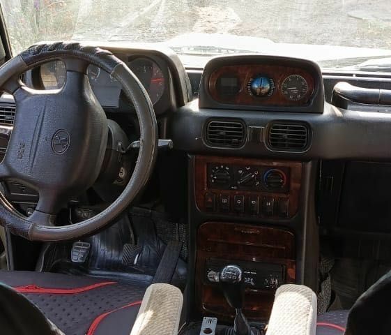 Зеленый Хендай Галлопер, объемом двигателя 2.5 л и пробегом 3 тыс. км за 160000 $, фото 5 на Automoto.ua