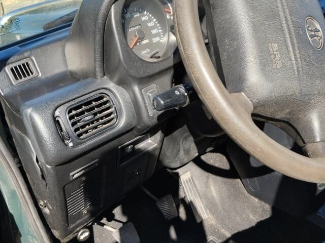 Зеленый Хендай Галлопер, объемом двигателя 2.5 л и пробегом 328 тыс. км за 4295 $, фото 5 на Automoto.ua