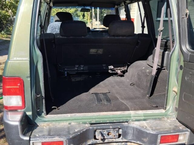 Зеленый Хендай Галлопер, объемом двигателя 2.5 л и пробегом 328 тыс. км за 4295 $, фото 1 на Automoto.ua