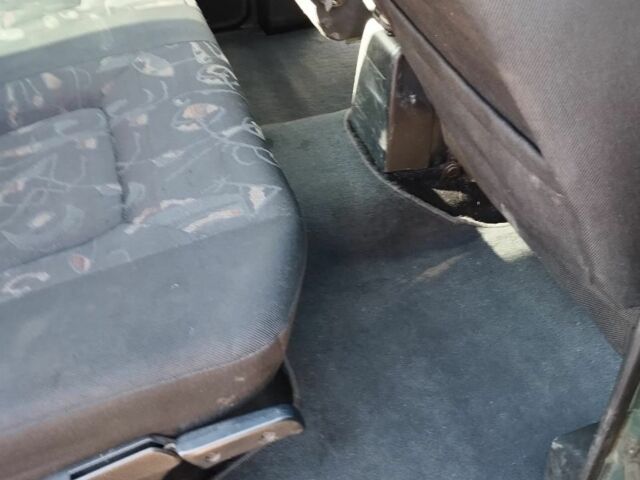 Зеленый Хендай Галлопер, объемом двигателя 2.5 л и пробегом 328 тыс. км за 4295 $, фото 4 на Automoto.ua