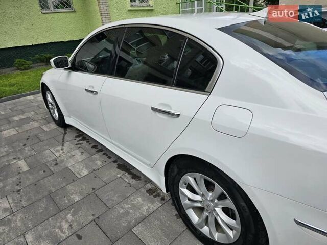 Білий Хендай Генезис, об'ємом двигуна 3.79 л та пробігом 158 тис. км за 11200 $, фото 8 на Automoto.ua