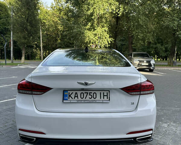 Белый Хендай Генезис, объемом двигателя 3.8 л и пробегом 190 тыс. км за 13999 $, фото 6 на Automoto.ua