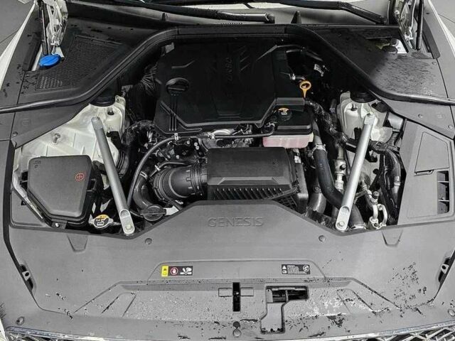 Белый Хендай Генезис, объемом двигателя 2.2 л и пробегом 28 тыс. км за 24000 $, фото 3 на Automoto.ua