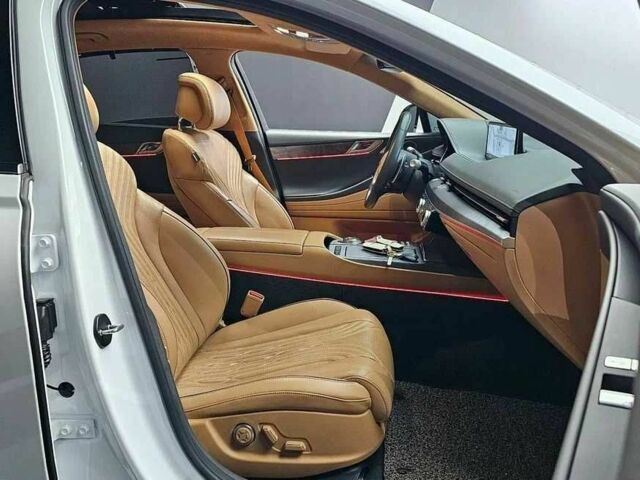 Білий Хендай Генезис, об'ємом двигуна 2.2 л та пробігом 28 тис. км за 24000 $, фото 8 на Automoto.ua