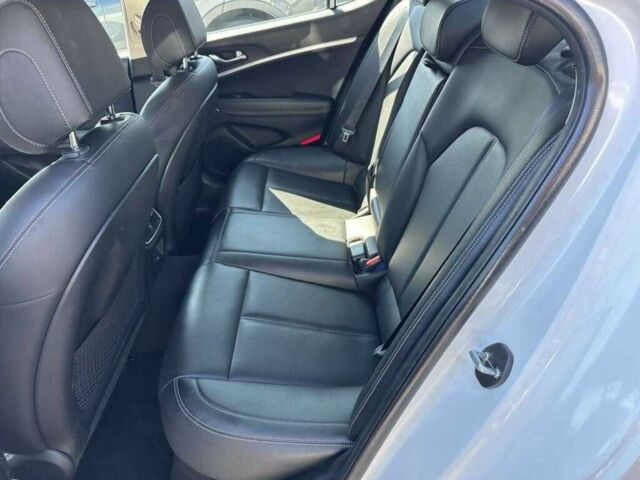 Хендай Генезис 2023 в Тернополе на Automoto.ua Белый Хендай Генезис, объемом двигателя 2 л и пробегом 11 тыс. км за 17000 $, фото 10 на Automoto.ua