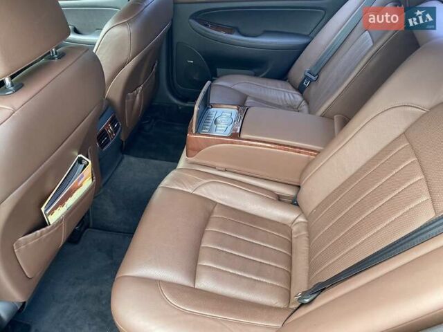 Черный Хендай Генезис, объемом двигателя 3.8 л и пробегом 220 тыс. км за 9500 $, фото 12 на Automoto.ua