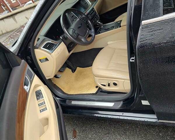 Чорний Хендай Генезис, об'ємом двигуна 3.78 л та пробігом 140 тис. км за 14500 $, фото 19 на Automoto.ua