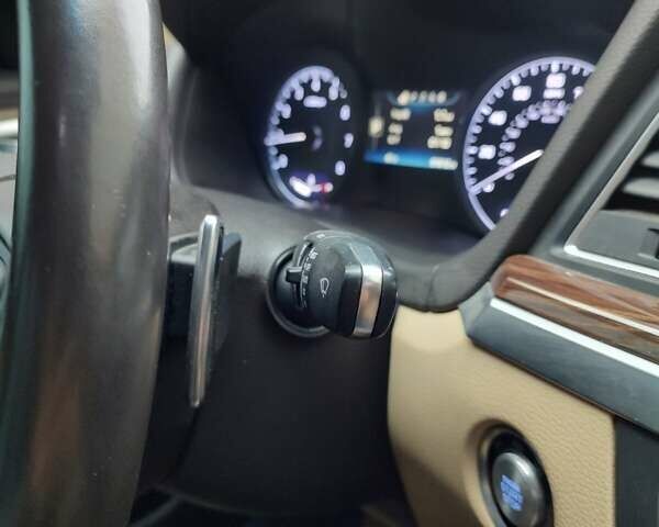 Чорний Хендай Генезис, об'ємом двигуна 3.78 л та пробігом 140 тис. км за 14500 $, фото 9 на Automoto.ua