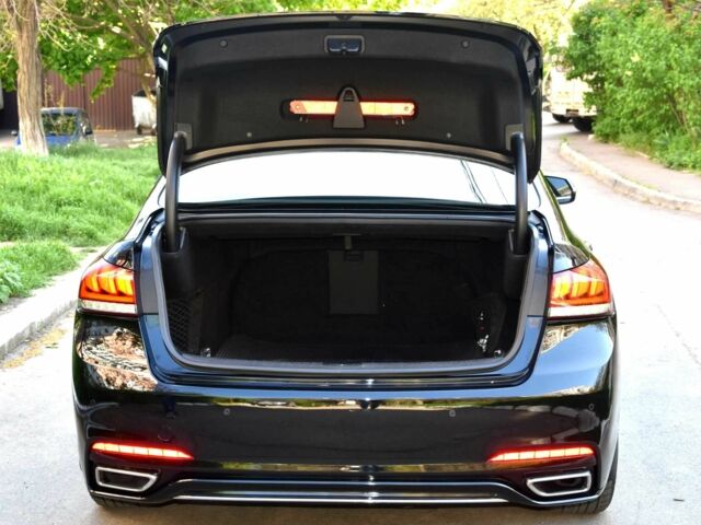 Черный Хендай Генезис, объемом двигателя 3.8 л и пробегом 63 тыс. км за 32000 $, фото 9 на Automoto.ua