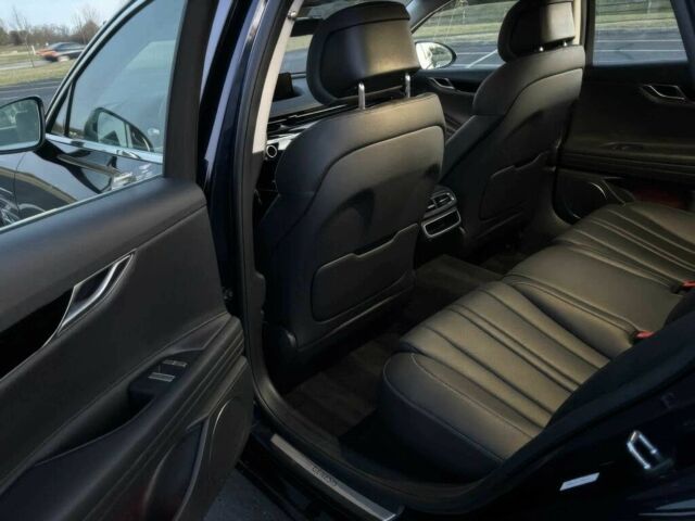 Черный Хендай Генезис, объемом двигателя 2.5 л и пробегом 23 тыс. км за 20000 $, фото 10 на Automoto.ua