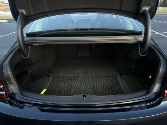 Черный Хендай Генезис, объемом двигателя 2.5 л и пробегом 23 тыс. км за 20000 $, фото 12 на Automoto.ua