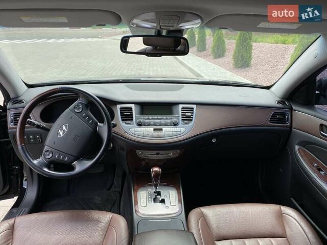 Хендай Генезис, объемом двигателя 3.78 л и пробегом 219 тыс. км за 10600 $, фото 13 на Automoto.ua