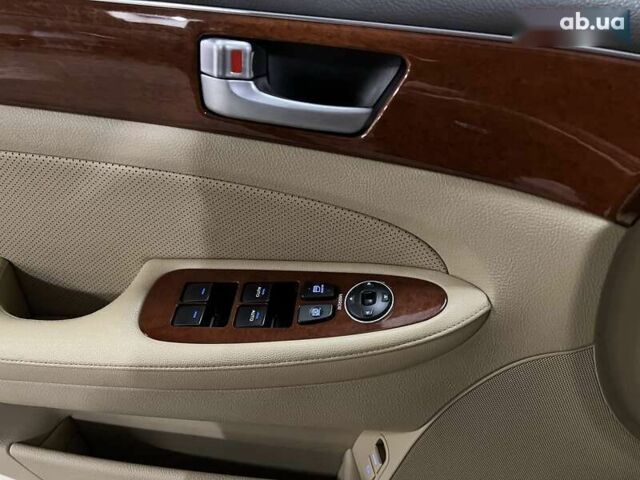 Хендай Генезис, объемом двигателя 3.8 л и пробегом 222 тыс. км за 9999 $, фото 19 на Automoto.ua