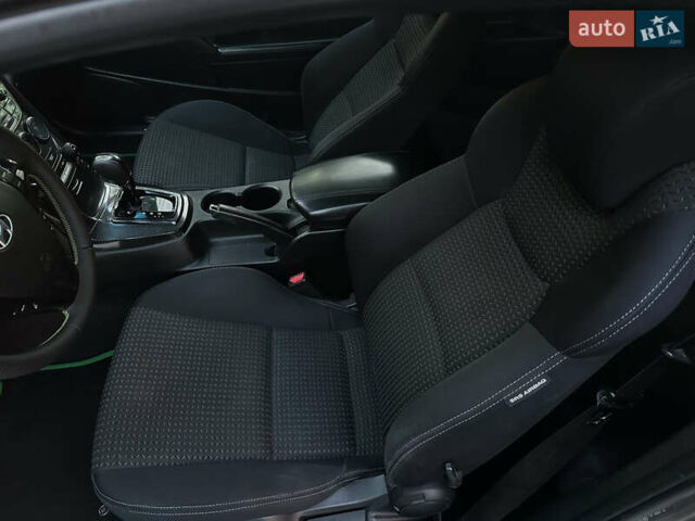 Хендай Генезис 2012 у Белгород-Днестровском на Automoto.ua Сірий Хендай Генезис, об'ємом двигуна 2 л та пробігом 202 тис. км за 9299 $, фото 26 на Automoto.ua