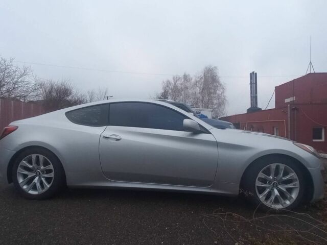 Серый Хендай Генезис, объемом двигателя 2 л и пробегом 140 тыс. км за 10200 $, фото 4 на Automoto.ua