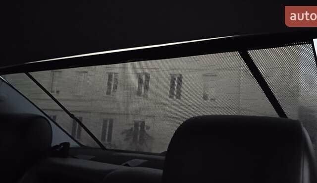 Сірий Хендай Генезис, об'ємом двигуна 3.78 л та пробігом 320 тис. км за 9800 $, фото 4 на Automoto.ua