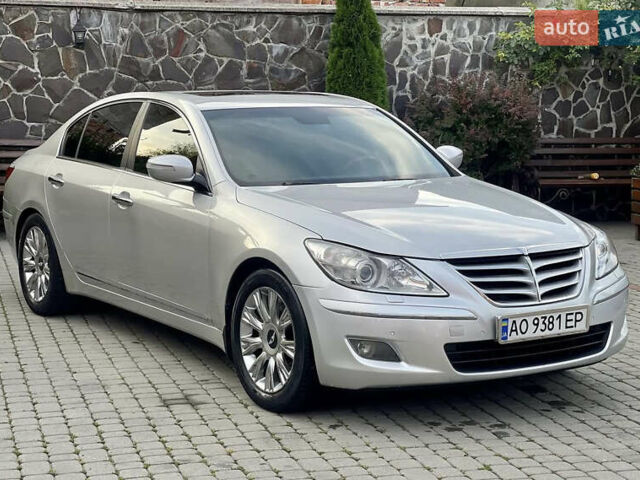 Серый Хендай Генезис, объемом двигателя 3.78 л и пробегом 271 тыс. км за 9999 $, фото 2 на Automoto.ua