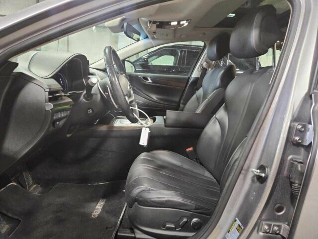 Серый Хендай Генезис, объемом двигателя 0 л и пробегом 80 тыс. км за 12000 $, фото 6 на Automoto.ua