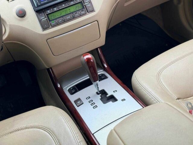 Синій Хендай Генезис, об'ємом двигуна 3.3 л та пробігом 295 тис. км за 5100 $, фото 9 на Automoto.ua