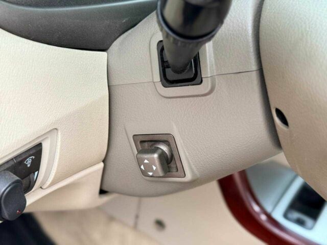 Синій Хендай Генезис, об'ємом двигуна 3.3 л та пробігом 295 тис. км за 5100 $, фото 8 на Automoto.ua