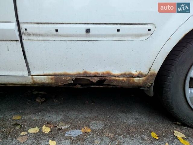 Белый Хендай Гетц, объемом двигателя 1.4 л и пробегом 251 тыс. км за 2800 $, фото 3 на Automoto.ua