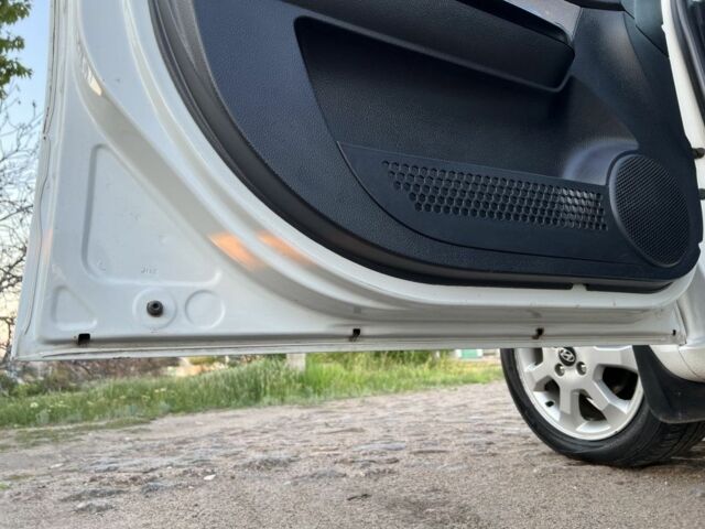 Білий Хендай Гетц, об'ємом двигуна 1.3 л та пробігом 168 тис. км за 5500 $, фото 16 на Automoto.ua