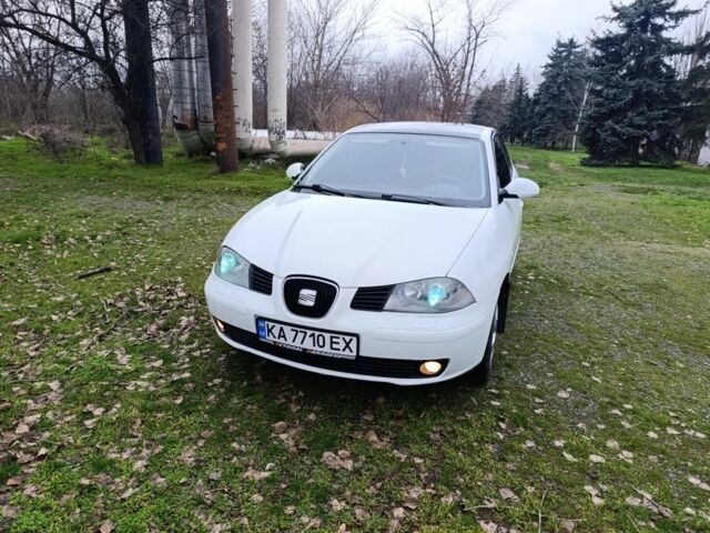 Білий Хендай Гетц, об'ємом двигуна 1.4 л та пробігом 205 тис. км за 3999 $, фото 1 на Automoto.ua