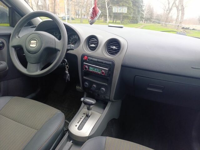 Білий Хендай Гетц, об'ємом двигуна 1.4 л та пробігом 205 тис. км за 3999 $, фото 15 на Automoto.ua