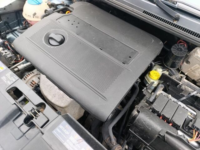 Білий Хендай Гетц, об'ємом двигуна 1.4 л та пробігом 205 тис. км за 3999 $, фото 16 на Automoto.ua