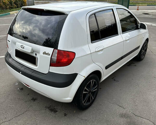 Хендай Гетц 2008 в Киеве на Automoto.ua Белый Хендай Гетц, объемом двигателя 1.4 л и пробегом 132 тыс. км за 5500 $, фото 3 на Automoto.ua