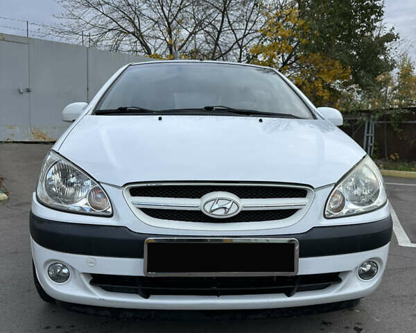 Хендай Гетц 2008 в Киеве на Automoto.ua Белый Хендай Гетц, объемом двигателя 1.4 л и пробегом 132 тыс. км за 5500 $, фото 2 на Automoto.ua