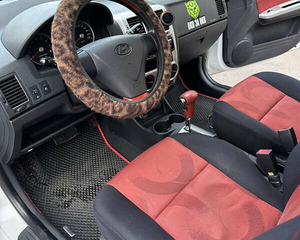 Хендай Гетц 2008 в Киеве на Automoto.ua Белый Хендай Гетц, объемом двигателя 1.4 л и пробегом 132 тыс. км за 5500 $, фото 11 на Automoto.ua