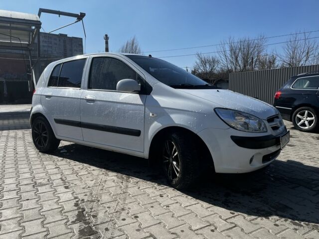 Белый Хендай Гетц, объемом двигателя 1.4 л и пробегом 136 тыс. км за 5250 $, фото 2 на Automoto.ua