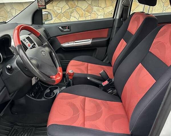 Білий Хендай Гетц, об'ємом двигуна 1.4 л та пробігом 127 тис. км за 5400 $, фото 56 на Automoto.ua