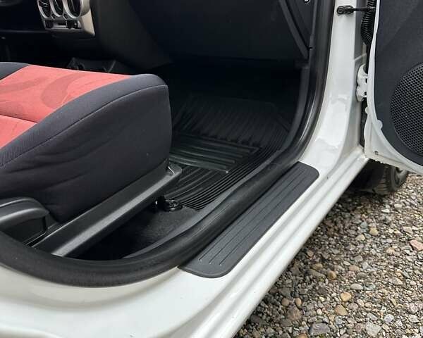 Білий Хендай Гетц, об'ємом двигуна 1.4 л та пробігом 127 тис. км за 5400 $, фото 54 на Automoto.ua