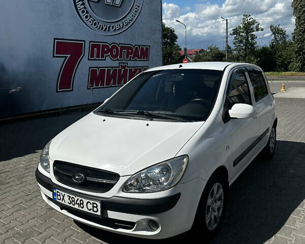 Белый Хендай Гетц, объемом двигателя 1.6 л и пробегом 129 тыс. км за 6999 $, фото 1 на Automoto.ua