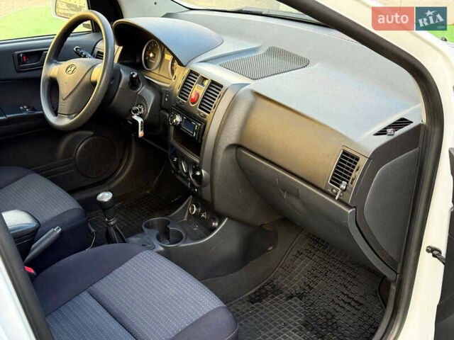 Белый Хендай Гетц, объемом двигателя 1.4 л и пробегом 159 тыс. км за 5000 $, фото 8 на Automoto.ua