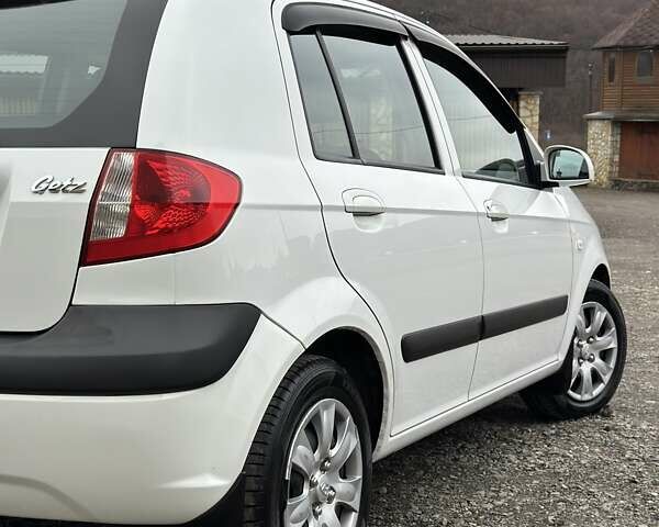 Білий Хендай Гетц, об'ємом двигуна 1.4 л та пробігом 127 тис. км за 5400 $, фото 7 на Automoto.ua