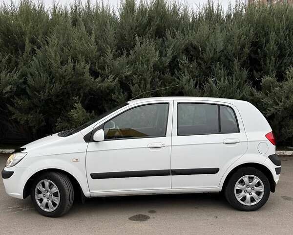 Белый Хендай Гетц, объемом двигателя 1.4 л и пробегом 121 тыс. км за 5900 $, фото 5 на Automoto.ua