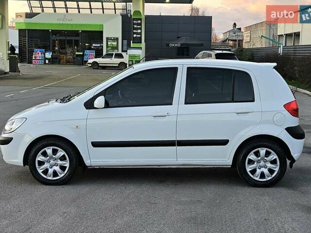 Белый Хендай Гетц, объемом двигателя 1.4 л и пробегом 100 тыс. км за 7000 $, фото 4 на Automoto.ua