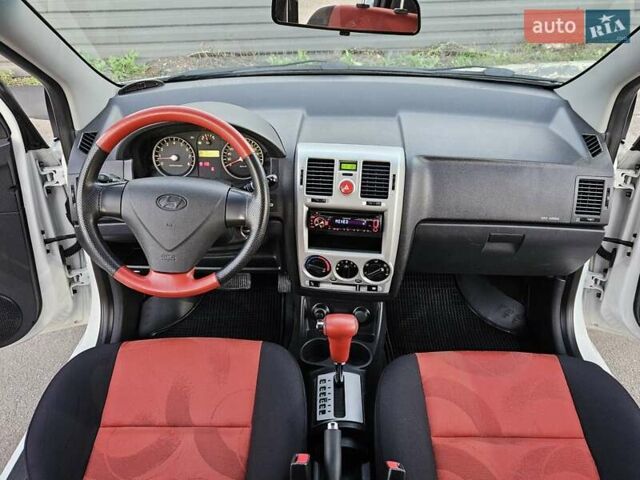 Белый Хендай Гетц, объемом двигателя 1.4 л и пробегом 100 тыс. км за 7000 $, фото 98 на Automoto.ua