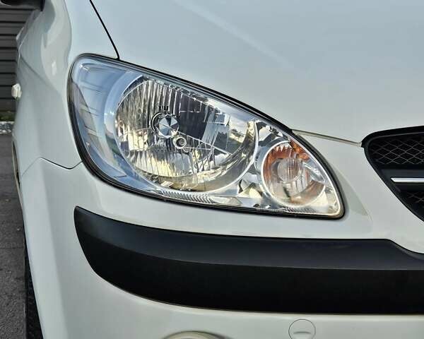 Белый Хендай Гетц, объемом двигателя 1.4 л и пробегом 100 тыс. км за 7000 $, фото 18 на Automoto.ua