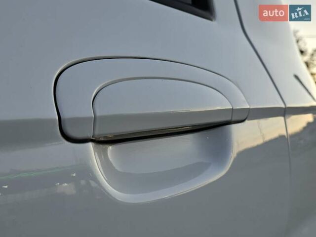 Белый Хендай Гетц, объемом двигателя 1.4 л и пробегом 100 тыс. км за 7000 $, фото 53 на Automoto.ua