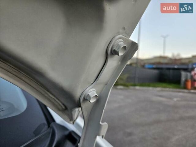 Белый Хендай Гетц, объемом двигателя 1.4 л и пробегом 100 тыс. км за 7000 $, фото 40 на Automoto.ua